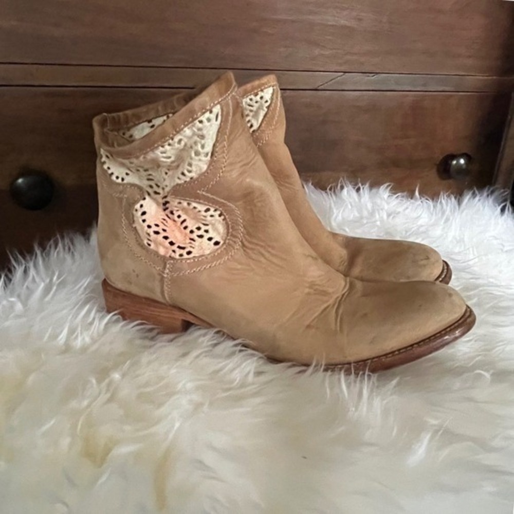 Freebird Crochet Leather Ankle Booties Womens 7
